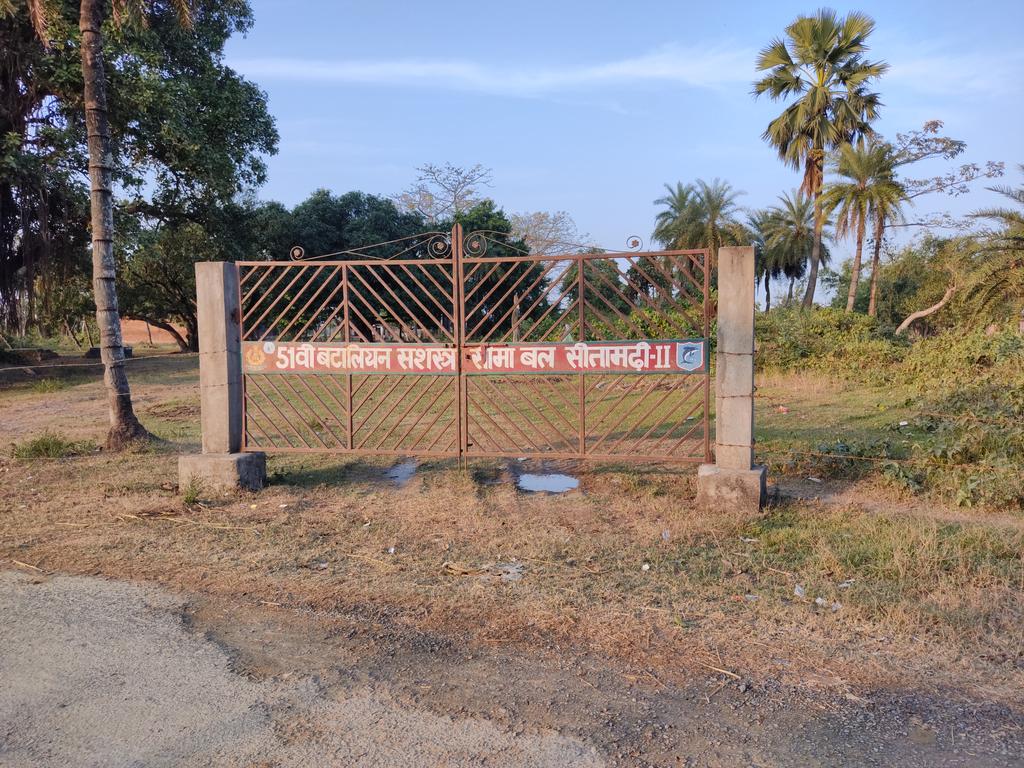 ErSushantKumar4's tweet photo. @ssbpatna 

Hello Sir, 

When will be the fund get sanction for the additional land of 48 acre for 51th BN Bathnaha ,Sitamarhi 843302 . My land is included in that 48 acre . https://t.co/8tQn69LtA0