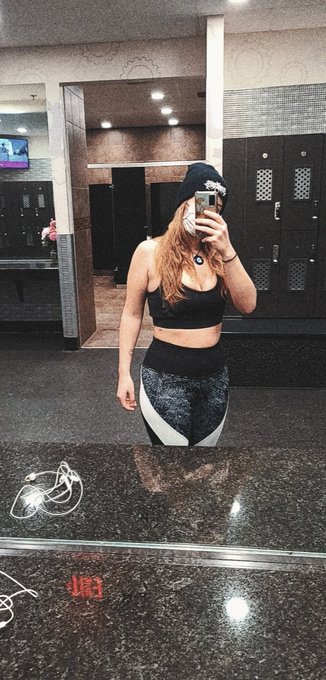 New gym attire 💪 https://t.co/DHmCz7TuJi<a href="/tag/newprofilepic"class="tags"><span>#newprofilepic</span></a>