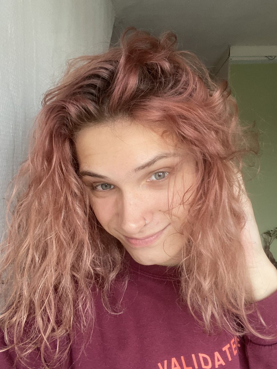 psychward00's tweet photo. corls + nose ring
also is #frantasticmonday still a thing? just leaving this out there just in case https://t.co/pErU9F1p3w