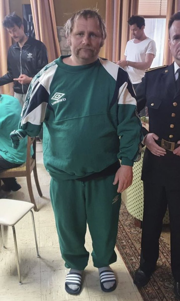 *Man Utd have games in hand*

The hand: