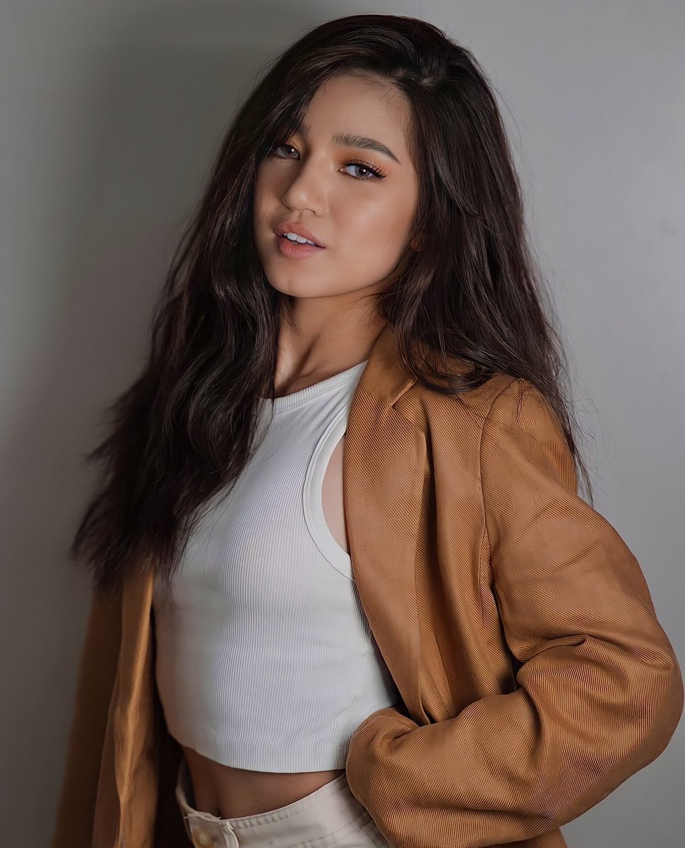 fallingdonbelle's tweet photo. i’m sooooo proud of u babe 

DAYLIGHTConcert In12DAYS

#DonBelle
#BelleMariano 
#BelleDaylightConcert https://t.co/G9L31g9Ymi