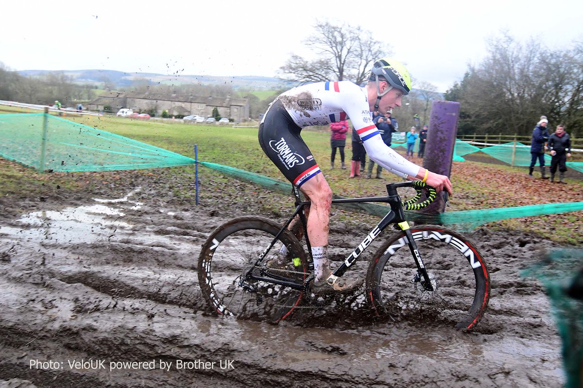 VeloUK's tweet photo. National Trophy Cyclocross Photos! The men enjoying themselves in a #Yorkshire #mudbath #round6 #BroughtonHall 

Photo album over on Facebook ...  https://t.co/CzPs3BuN7j

Thanks to @BioracerUK &amp; @davemellorcycle https://t.co/y3Qni4awsE
