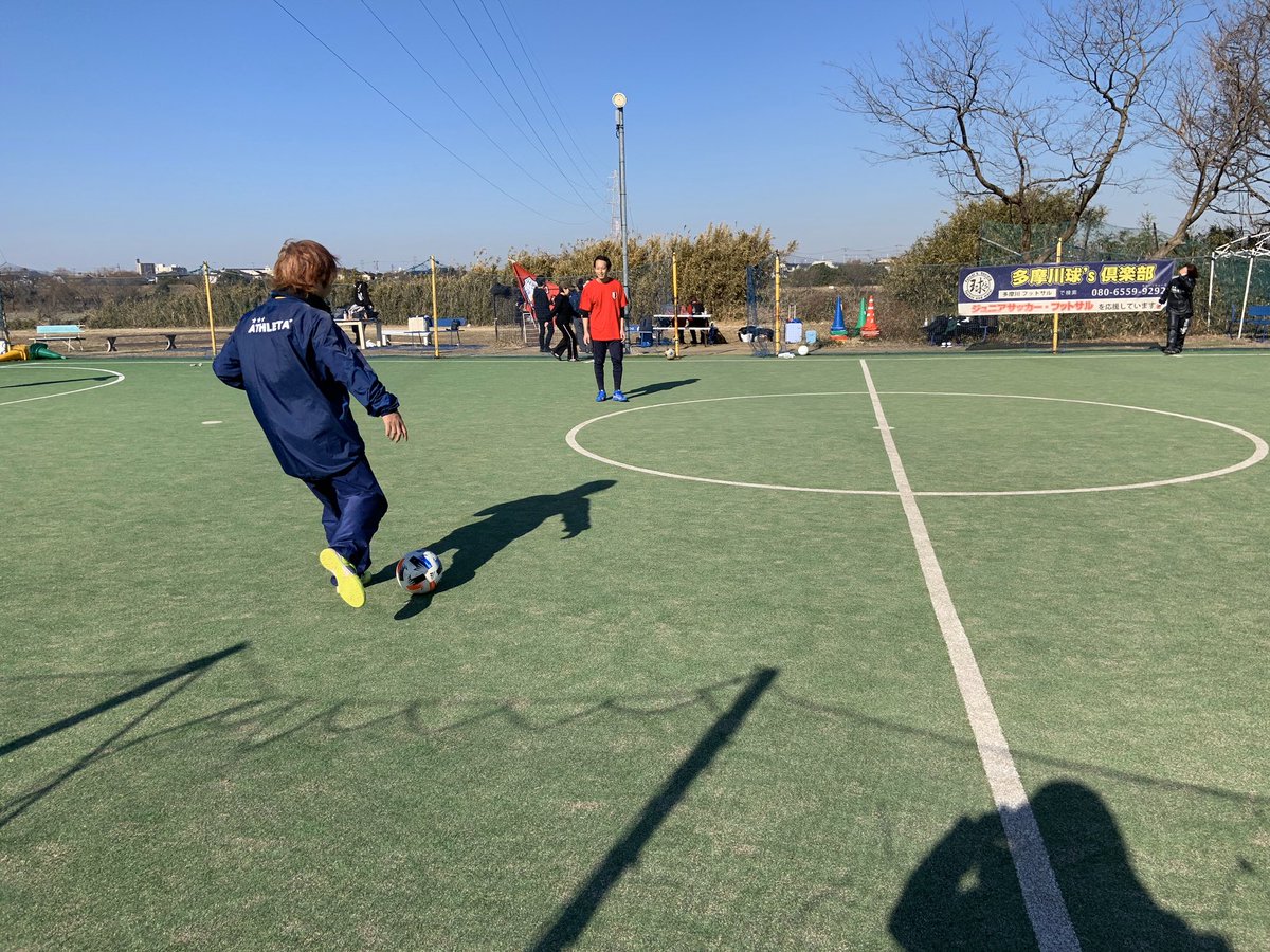 yu_mizuki810's tweet photo. ー FC17⚽️練習day ー
いよいよ来週は公式戦初出場🙌
試合にそなえての練習、だけど
それだけじゃない大切な時間🤍
まずは enjoy♪ すること
ボールを蹴るコツは
身体を相手に向ける by ひろ監督
#FC17 #FC_SEVENTEEN
#Futsal #loveandpeace https://t.co/19rHydreyw