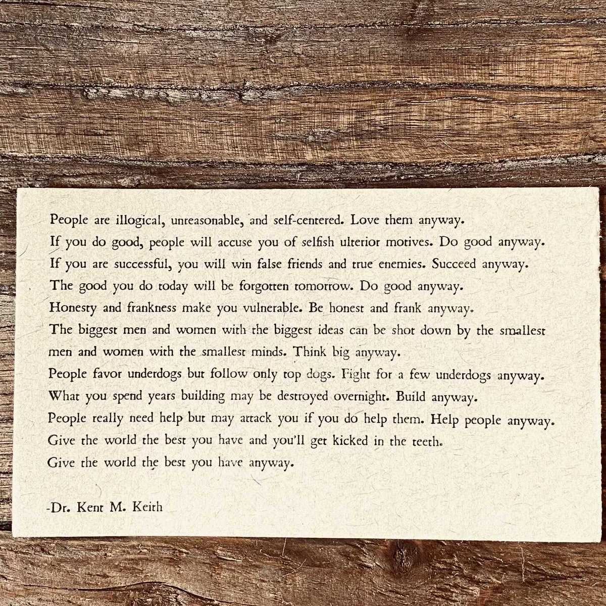 Lane_Kiffin's tweet photo. When in doubt choose to 💙 everyone.  Have a great start to this week!!! 🏈🔥🦈⭐️⭐️⭐️⭐️⭐️🧩🧩🧩🎊💨🏴‍☠️ ⁦@OleMissFB⁩ https://t.co/VJtTXOMCHY