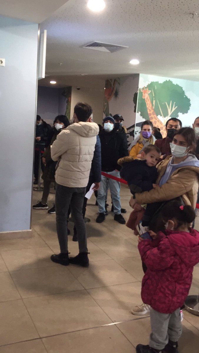 İstanbul’un en büyük hastanelerinden biri ve tek doktor tomografi, test onayı ve muayne... hasta olmayanlar da hasta olur. #kovid #korona <a href="/saglikbakanligi/">T.C. Sağlık Bakanlığı</a> #cemiltaşçıoğlu