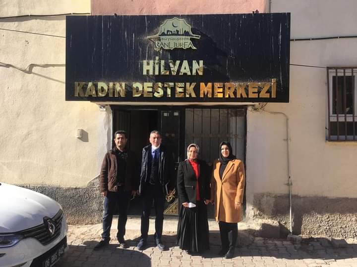 İl Milli Eğitim Şube Müdürü Nilgün Müjdeci  Hilvan  Halk Eğitimi Merkezi merkez binada açılan kurslarımız, Mezun öğrencilerimize yönelik açılan Dyk kursumuzu,Şanlıurfa Büyükşehir KADEM kurslarımızı ve Yaşlı Bakım ekibimizi çalışma yaptıkları kırsal mahallede ziyaret ettiler.