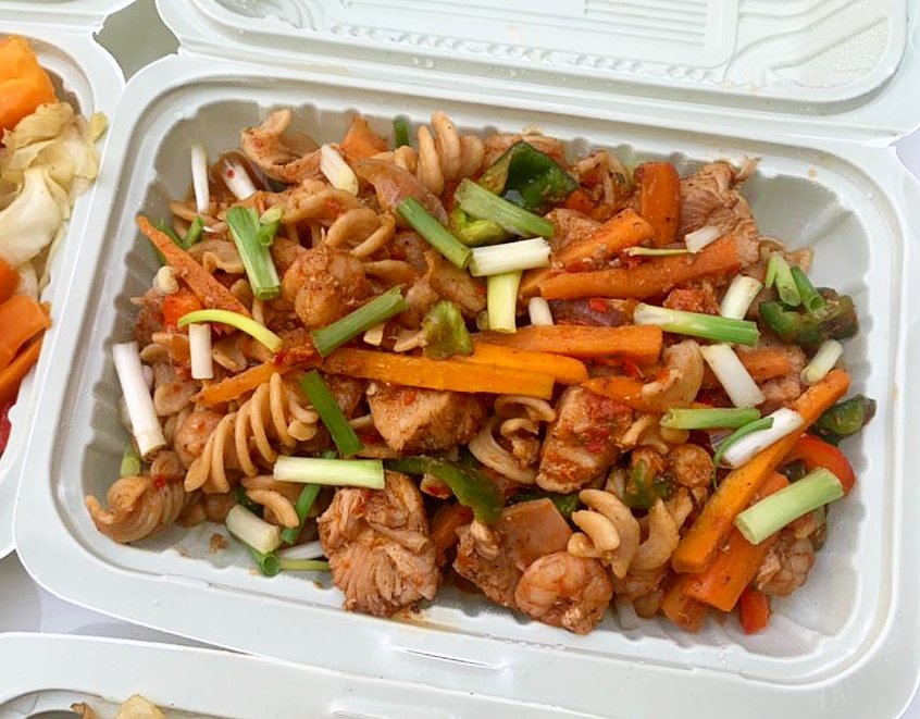 Janedorcy's tweet photo. Two words: MEAL PREP. As a busy professional, finding what to eat can be difficult, and when you consider the fact that you want to keep it healthy -as part of your 2022 healthy lifestyle goal- that makes it even harder but WORRY NOT, Dorcy Diet got it all figured out for you. https://t.co/ChH5OlG0ow