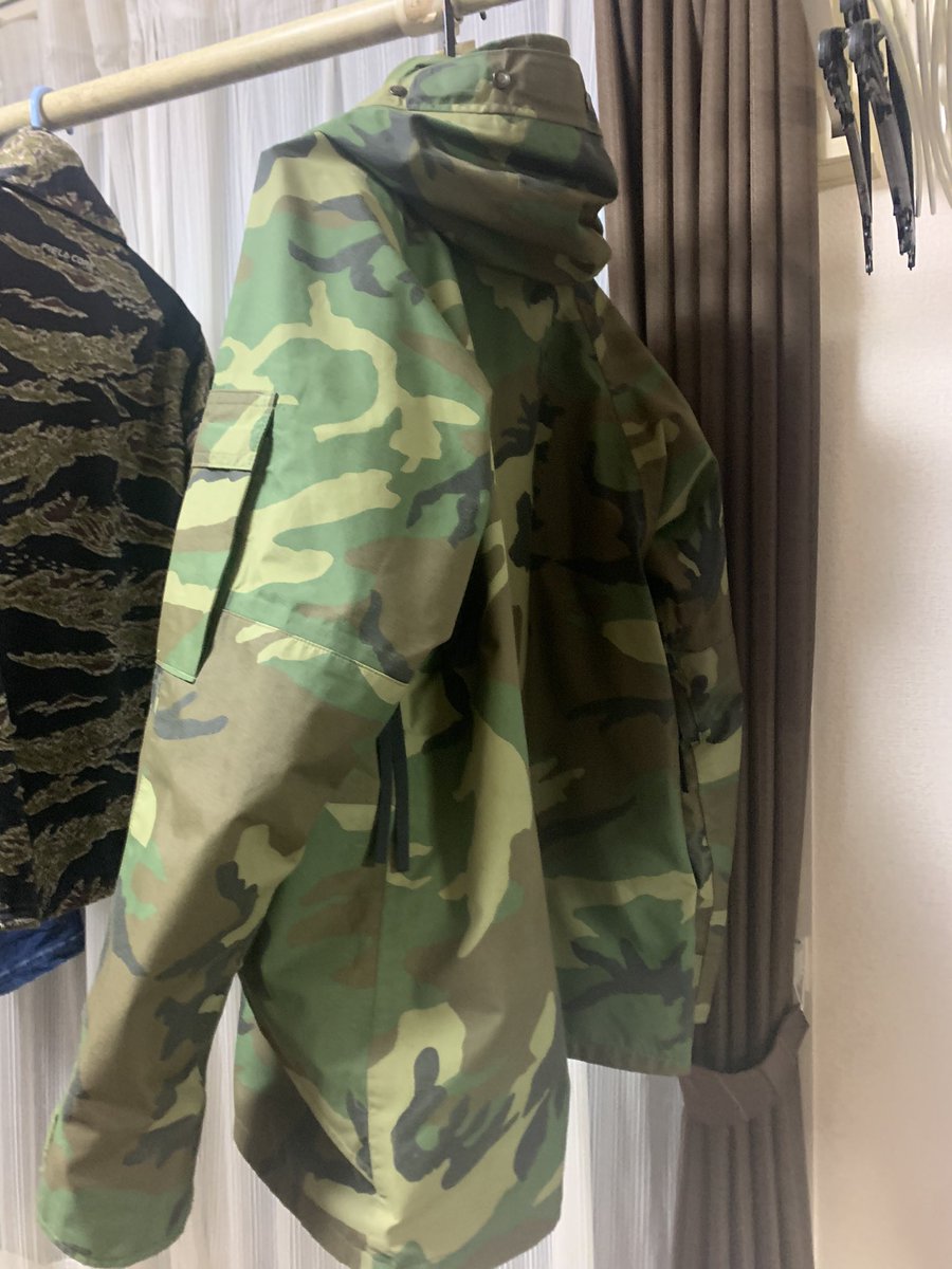 124Bx's tweet photo. 岡崎市baseexchangeでゴアテックスGET!バイク&military(・∀・)イイコトイッタ!!
military好きなライダーは足を運んでみては?v(''▽^*)ォッヶー♪
https://t.co/tFsaUQYTuU
#baseexchange
#カワサキ
#バイク
#ミリタリー
#yarsoc https://t.co/uliokxNcUy