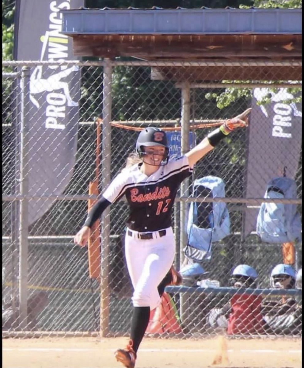 Lee Richards tweet media