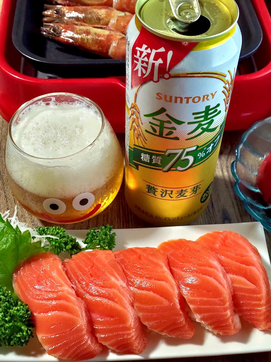 遅くなっちゃった(´இ_இ`)ｳﾙｳﾙ 返事まだですが呑みたい😆🍺 アレはエビちゃん🦐でしたー🙌 赤えびオイル炒め サーモン握り🍣 ﾄﾒｲﾄｩ(｢🍅･ω･)｢🍅 さぁ呑んでる人かんぱーーい🍻✨