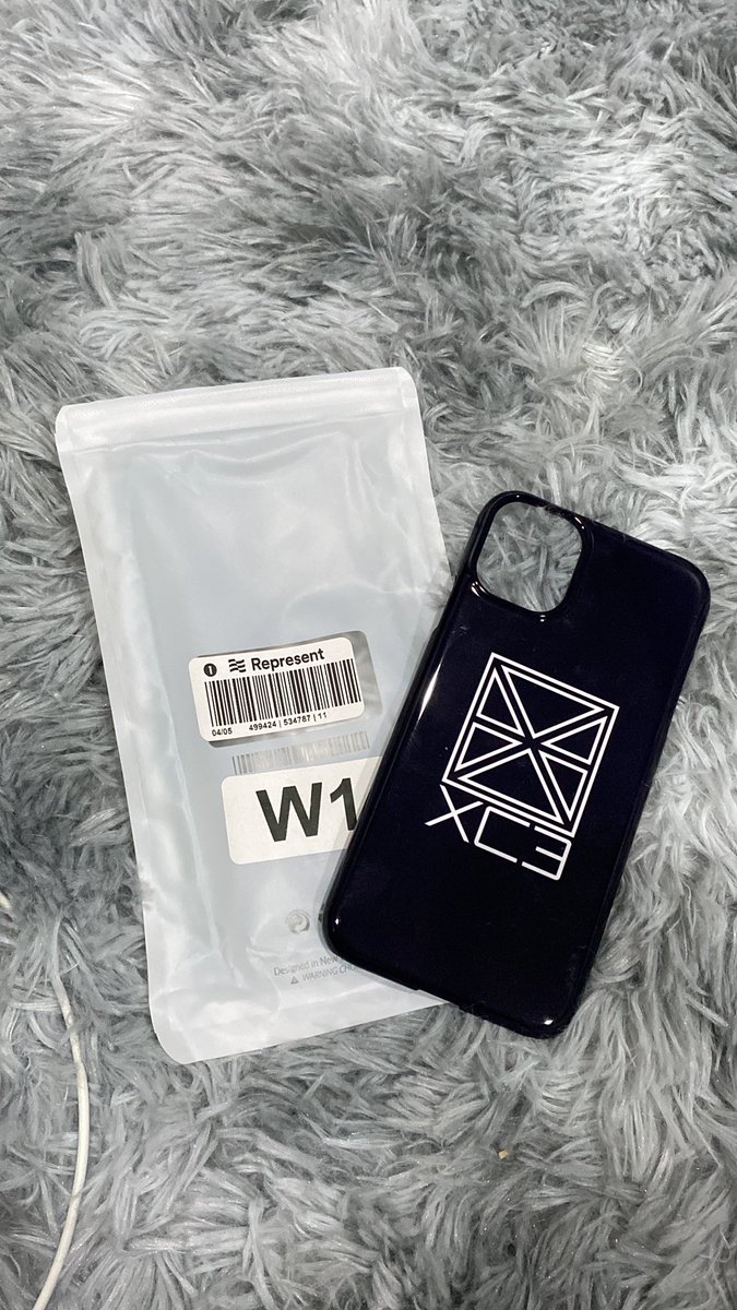 sunitazaaaa's tweet photo. ขายเคสคอลเลคชั่นพี่มาร์ค #XC3 i phone 11 ลองใส่แค่ครั้งเดียวไม่ถึง 5 นาที ถอดออก 

📌ราคา 900 รวมส่ง📌

สนใจทัก DM มาได้นะคะ

#MarkTuan #XC3 #REPRESENTXC3 
#represent_xc3 
#ตลาดกัซ #ขายของสะสมกัซ #ขายของสะสมgot7 #ตลาดนัดอากาเซ #ตลาดนัด https://t.co/7ps4a8qJUO