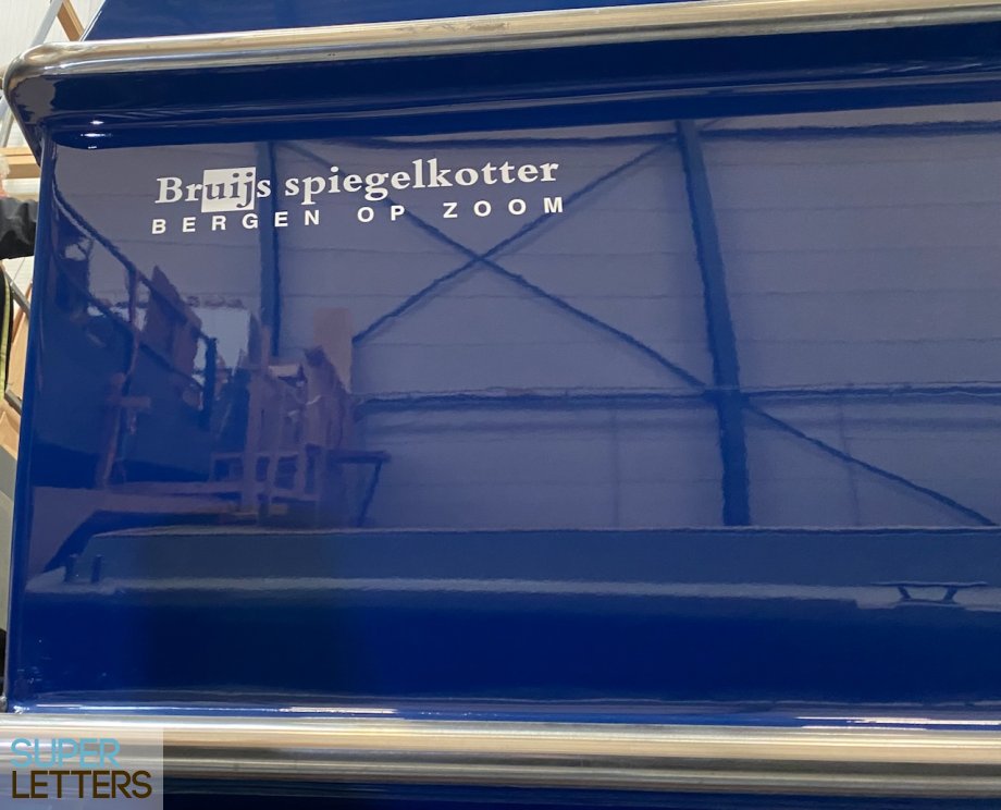 j.mp/3GDKUJx toont #plakletters. Superletters maakt ook #decoratie