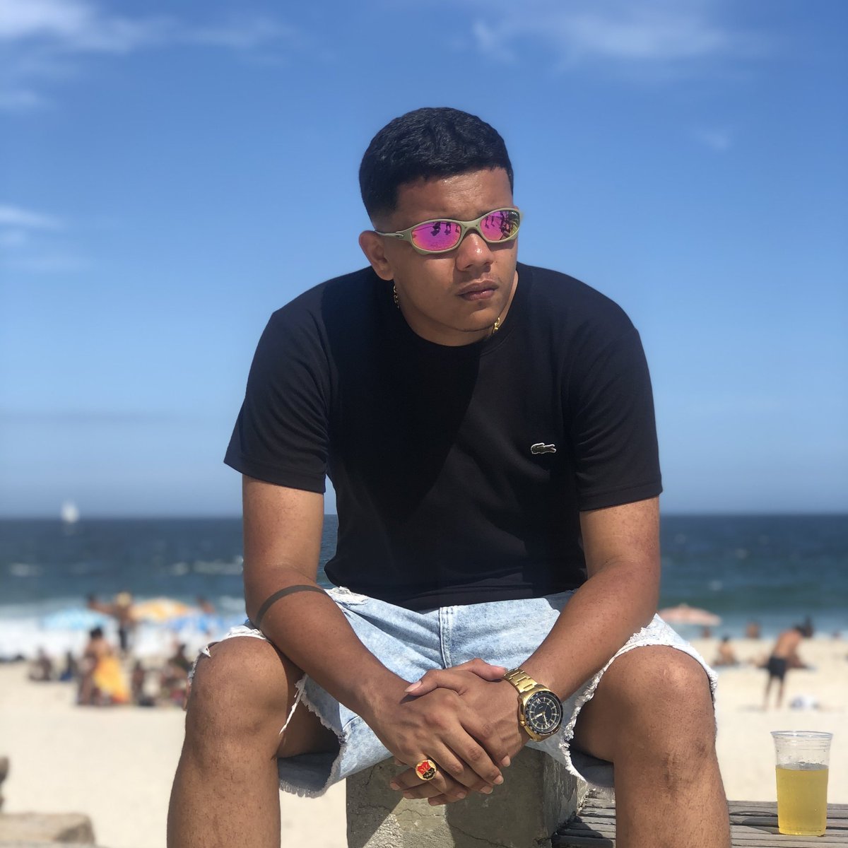 euBalim's tweet photo. TRAZ A FORTE DE GALO QUE EU QUERO TAMBÉM 🎶 https://t.co/7EW63Fu5dO
