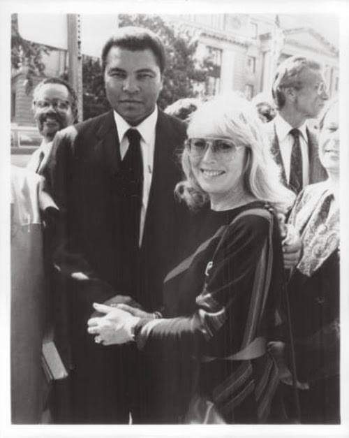 Happy 80th Birthday to the late Muhammad Ali!

With Cynthia Lennon, Paul and Heather Mills McCartney 