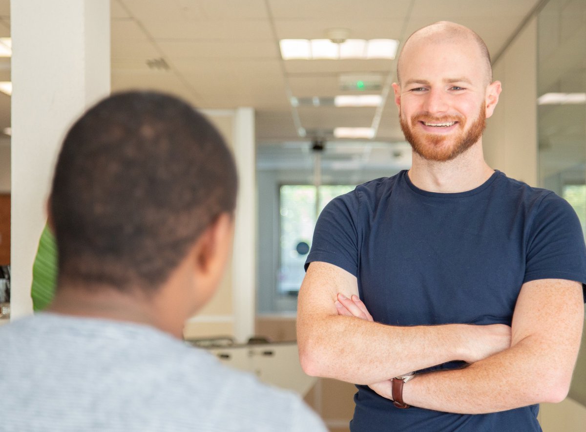 Bluelinea tweet media