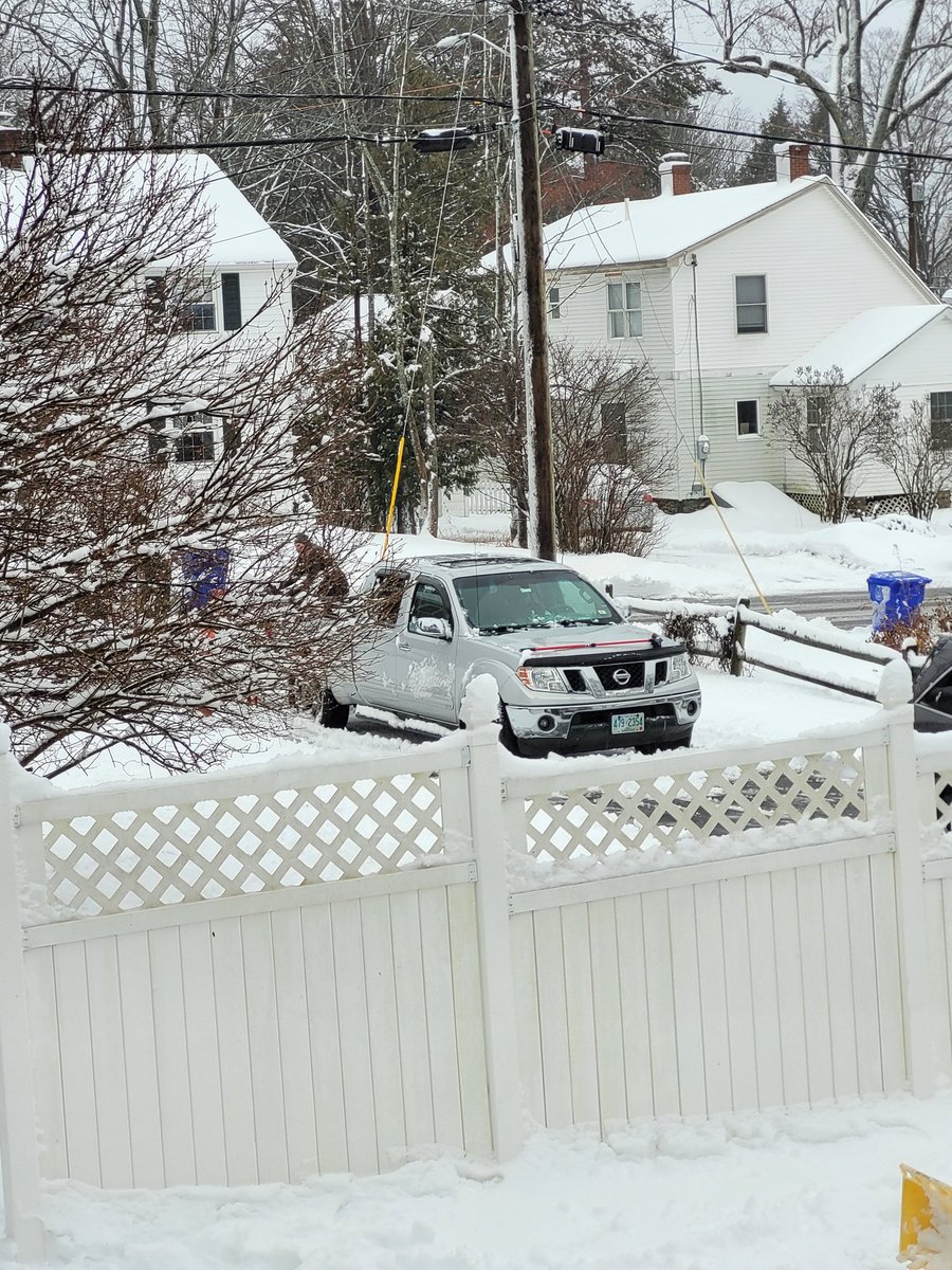 RFranchiWinters's tweet photo. Marry a guy who regularly plows your elderly neighbor's driveway @kylejwinters https://t.co/ex7cWwwmOe