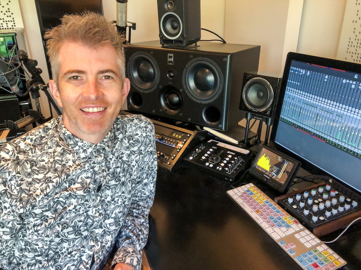 AudientWorld's tweet photo. UK broadcaster and choirmaster, @GarethMalone says his new monitor controller, Nero is "a significant improvement" in his home studio. 🎛 🤩 🔥
Find out just what he loves about it...🔗👉https://t.co/wkMJC2rMB1
#Audient #audientnero #Nero #monitorcontrol #monitorcontroller https://t.co/1jgbcV9vQr
