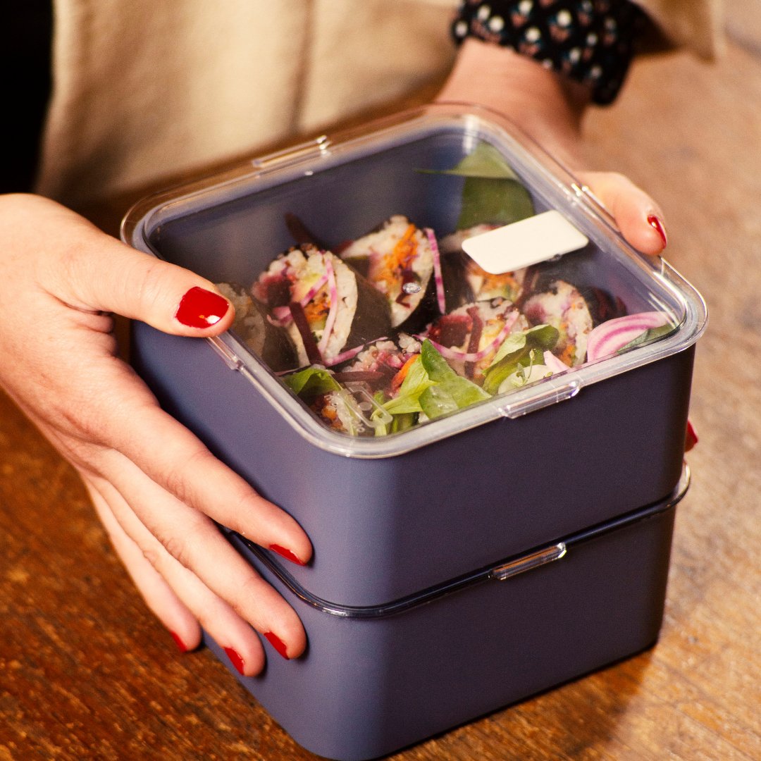 barePackF's tweet image. Vous aussi, vous avez horreur des déchets plastiques entassés dans le coin de la cuisine ? 😞 

On connait ce sentiment. Passez aux contenants réutilisables ! Utilisez barePack 🙂

#zerodechet #zerowaste #reuse #reemploi #Paris #Lyon #restaurantParis #restaurantLyon