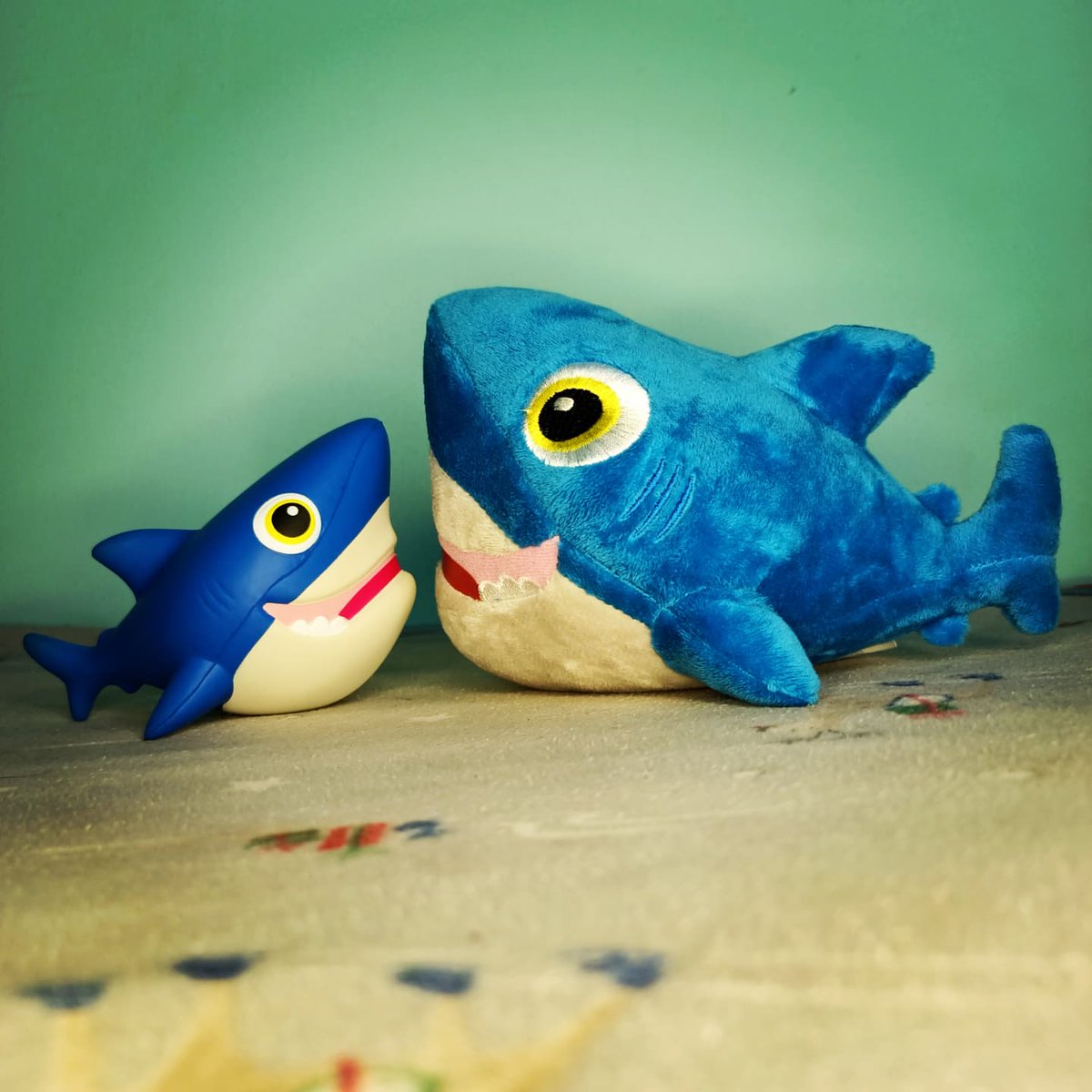 siddharth_hacks's tweet photo. @digitalocean Navigators swags are home ๐
Which piece of swag do you like the most? I love the Sammy figurine and plushie ๐ฆ
#DONavs #DigitalOcean https://t.co/76AG5coPtl