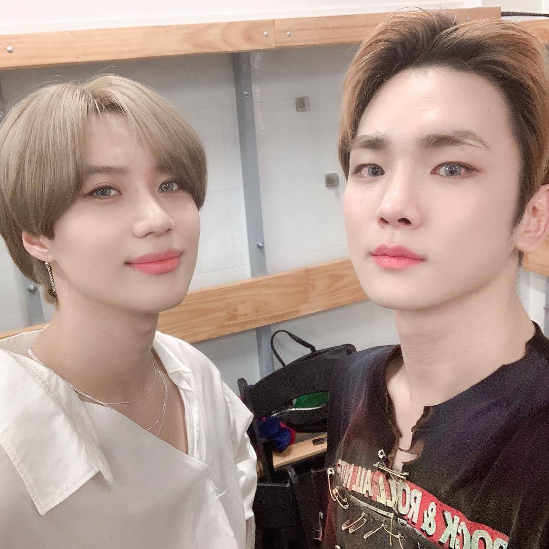 bumonthisday's tweet photo. [190118] bumkeyk instagram update

“#smtown #taemkey” https://t.co/icJXQn1NiV