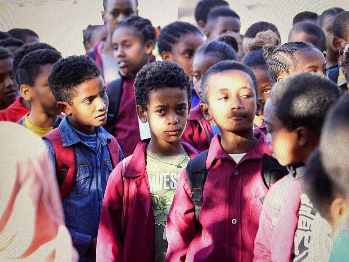 JamalMOsman's tweet photo. #Ethiopia: School children in #Woldia hugging and happy to see each other. Last time they had classes was end of June. The conflict denied them the right to education. https://t.co/9WbS5DmPu8