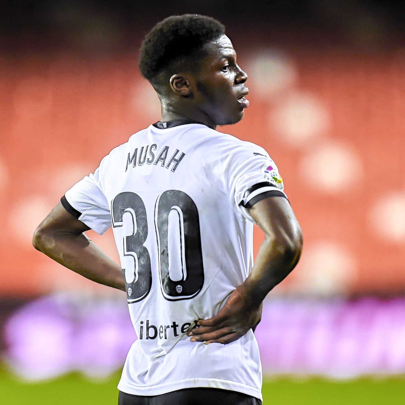 Юнусу мусе. Валенсия игрок. Юнусу мусе. Валенсия игрок. Юнусу мусе.