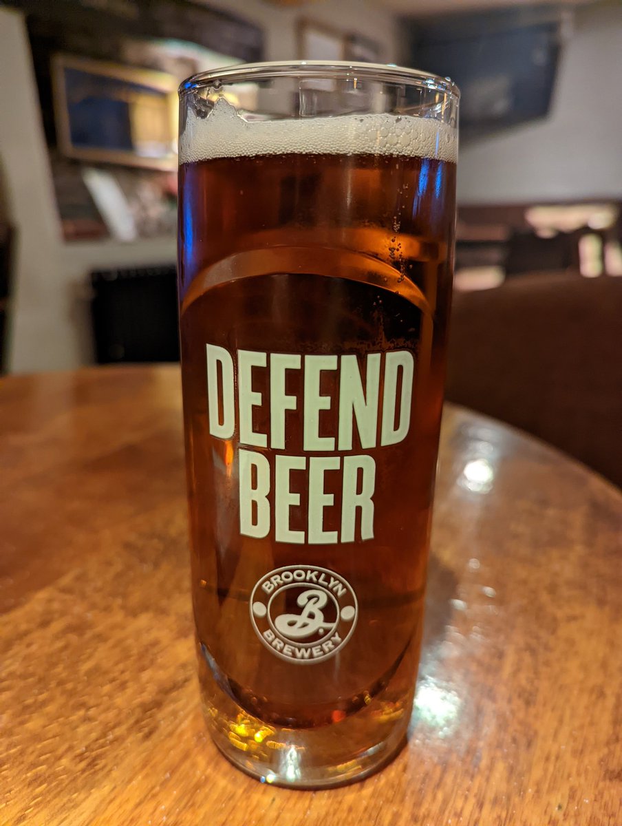 PubsCymru's tweet image. Just been told by the informative barman at the @DukeCowbridge that #RevJames and #SA are not bitters and the only bitter they have #Brains will not be delivered until tomorrow
Therefore something different #DefenderBeer by #BrooklynBrewery At £5.40 a pint will not be back 😡