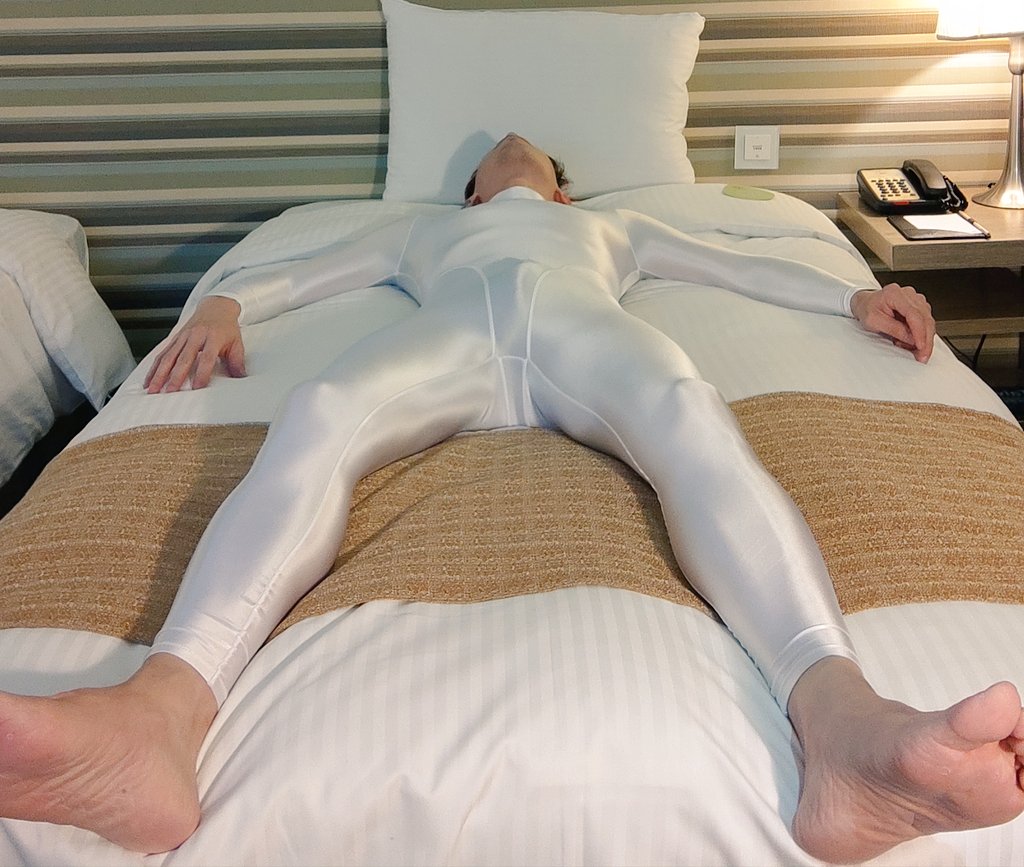 eric8737017's tweet photo. 天啊！！
這Amoresy 真的太舒服了
選了一個白色，真的超透
說不上來的舒服感也！！ https://t.co/CQjFvFmngm