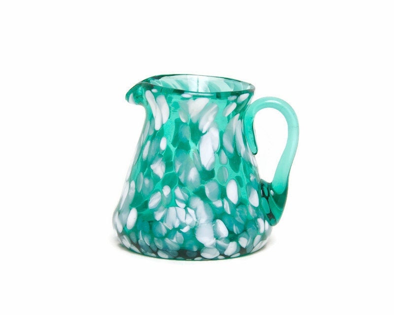 vintagegalleria's tweet photo. Vintage Turquoise Glass Creamer White Splatter Pinched Spout Rainbow Art Glass Teal Green Small Pitcher Hand Blown Applied Handle https://t.co/wPEoA7dGuv SHOP LINK IN BIO #splatterglassvase  #pinchedspout #rainbowartglass #smallpitcher Rainbowglassvase #turquoiseglass https://t.co/XPOR3uHBMy