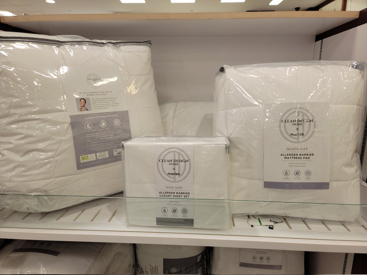 DAFrizzG's tweet image. @RWHome we are @Macys #WillowGroveMall buying our #CleanDesignHome products! Supporting my #SisStar.  #BlackEntrepreneurs #BlackGirlsRock