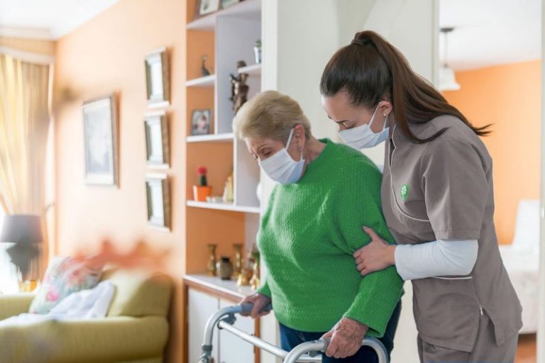 HavenHealthGrp's tweet photo. Having a supportive team of specialists in your corner is the best case scenario for your loved one's transition from hospital stay to home life.
Here are additional tips for making the post-hospital transition as smooth as possible: https://t.co/UiX8x9LkqS
#SkilledNursing https://t.co/wsBtTFlTOJ