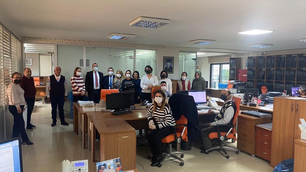 Bölge Müdürümüz Sayın Tamer TAŞKIRAN Mersin İlindeki   Toroslar, Akdeniz Tapu Müdürlüklerini  ziyaret ederek 2022 yılı hedefleri ile ilgili değerlendirmelerde bulunmuştur.