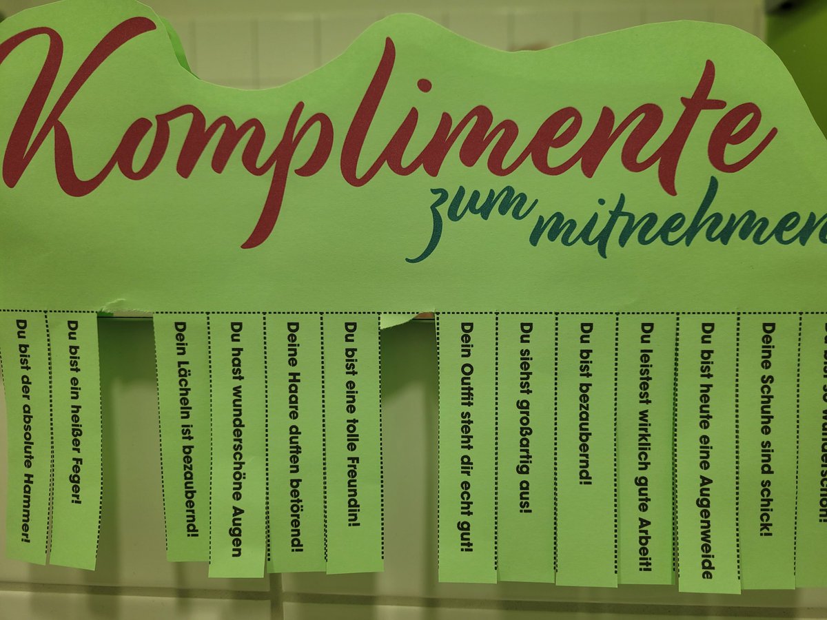 Heute Morgen auf der Damentoilette 🤩: Was für eine aufbauende Idee unserer Feel-Good-Managerin. Diese Position wünsche ich jeder Schule.  #twlz