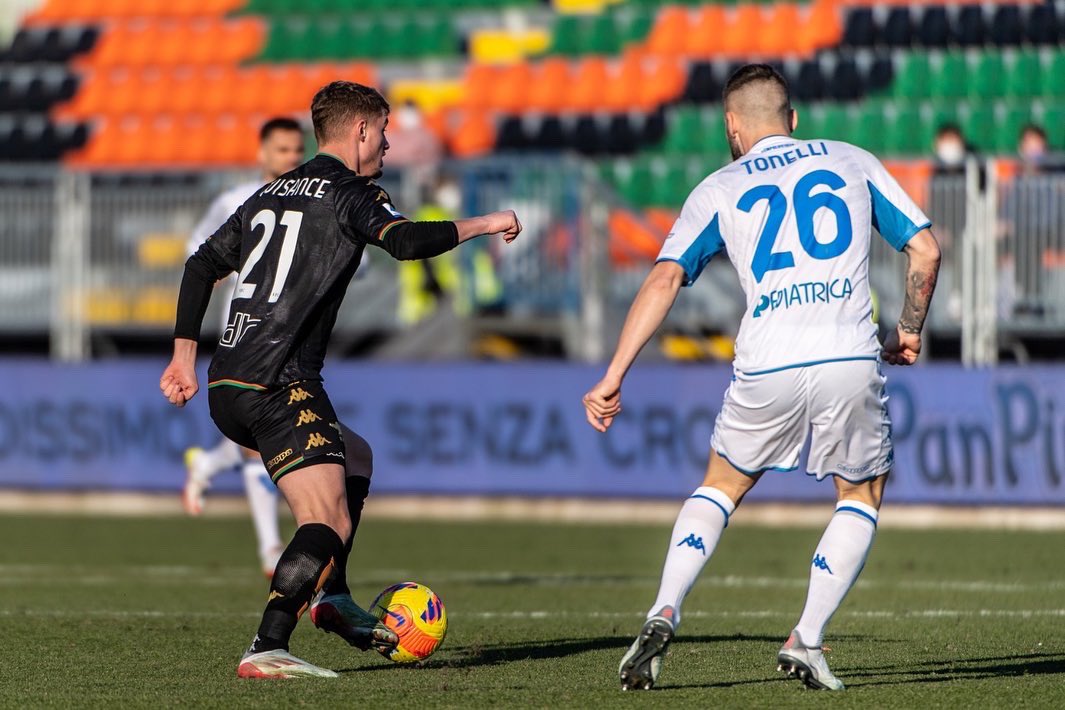MichaelCUISANCE's tweet photo. We fought hard and didn't give up ! Andiamo @VeneziaFC_EN  🟠⚫️🟢 https://t.co/AeDF8c6Y3T