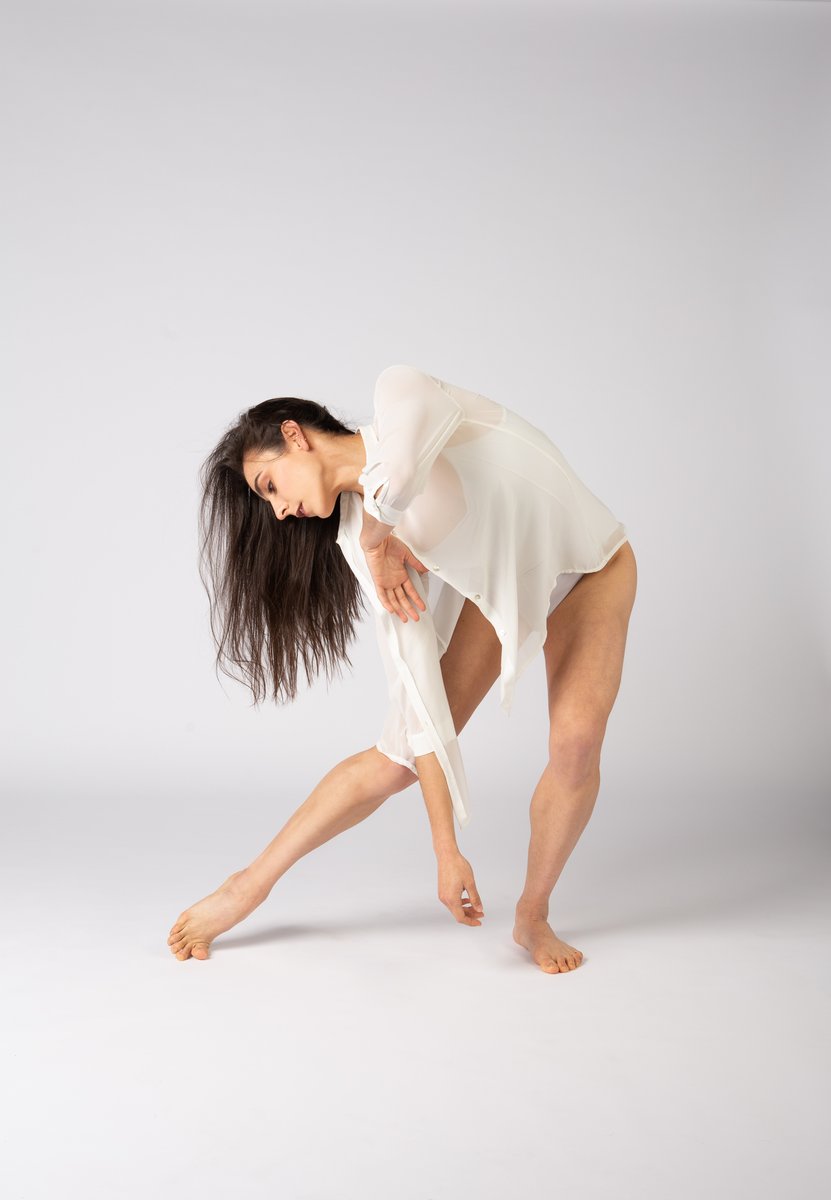 JorgenDance's tweet photo. 🎊 WELCOME 🎊 to our new Company Dancer, Esther Zignaigo!!
Esther danced with the Ballet Municipal de Lima (Peru) and trained with Joffrey Ballet (NYC)!
Full bio:
https://t.co/3eRFJYpozW
📸 K Jones
📸 T Sifuentes
#CanadianBallet #YourDancers https://t.co/iub7flaEma