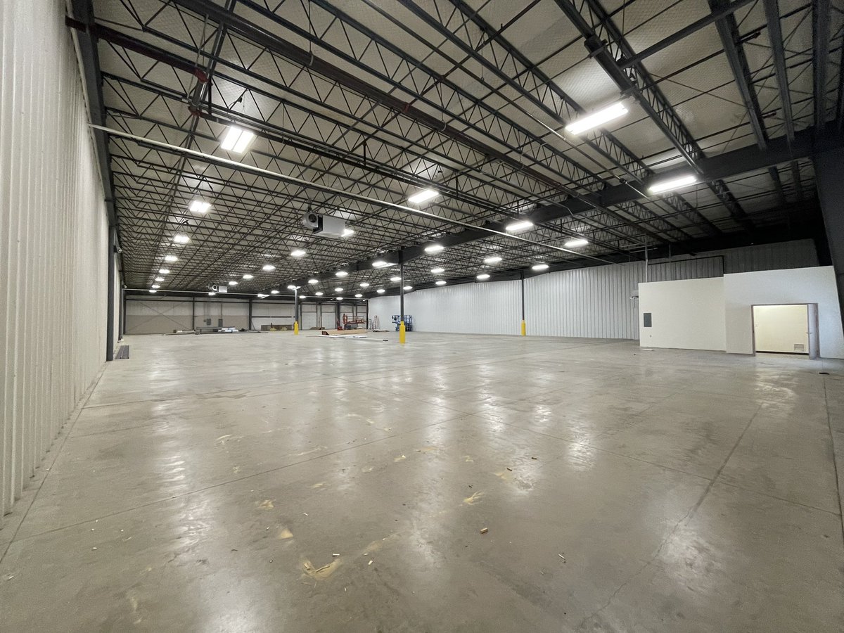 MonninAutomate's tweet image. 2022 means a 20,000 sq.ft. expansion to the @OTCDAIHEN Tipp City, Ohio HQ and technical center.  More capacity and inventory on the way!