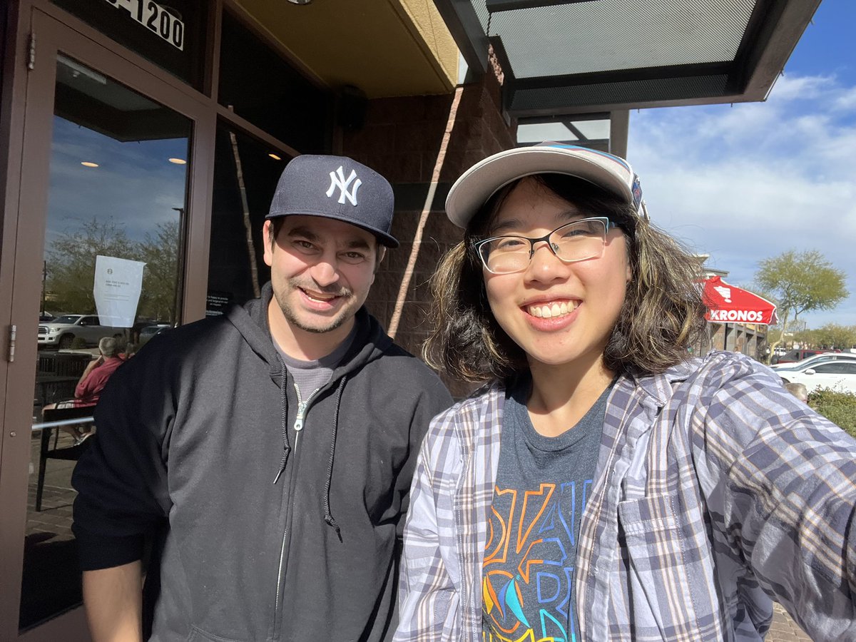 Tech70CP's tweet photo. I traveled back to the desert in my former hometown, Phoenix, Arizona, and got to meet a friend from the Club Penguin and @BoxCritters community, the one and only @Drivr3joe! Thank you for the breakfast and good chats! It was fun to catch up. :D https://t.co/XpXUvWuzjD