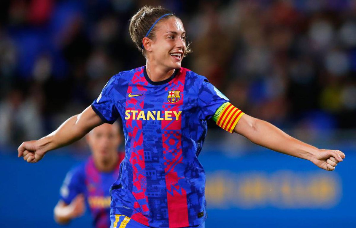 ⭐ ALEXIA PUTELLAS ES LA MEJOR DEL MUNDO ⭐ 

🔝 La jugadora del <a href="/FCBfemeni/">FC Barcelona Femení</a> consigue el premio #TheBest después de levantar también el #BalónDeOro tras un año de ensueño

👏 Enhorabuena, <a href="/alexiaputellas/">Alexia Putellas</a> 

cadenaser.com/ser/2022/01/17…