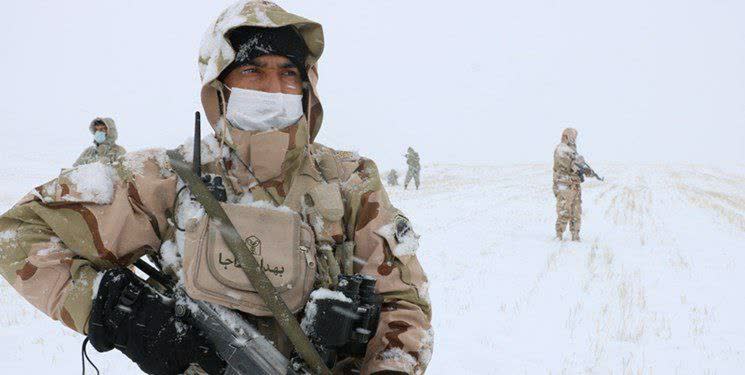 almasi_ir's tweet photo. خدایا؛ مرزبانانمان در این برف و سرمای زمستانی نگهبان آسایش و امنیت یک ملت هستند؛
حافظشان باش و وجودشان را گرمتر از همیشه کن... https://t.co/ocnIMjbYVL