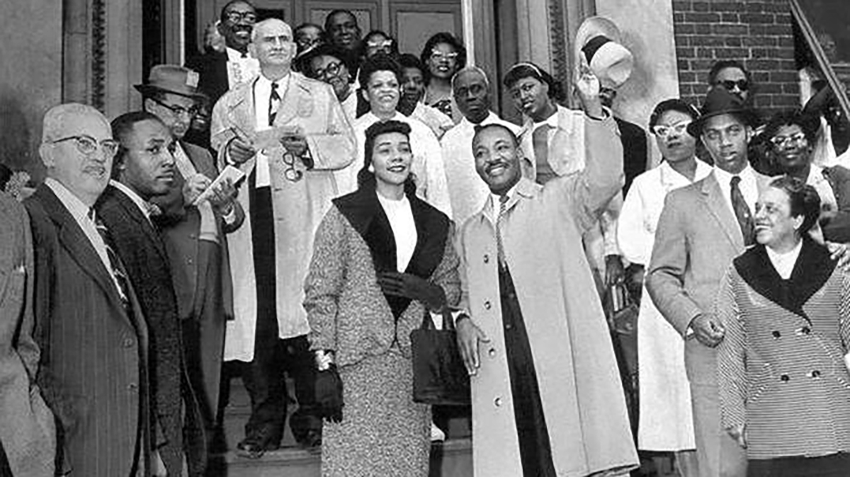 DrKatzNYCHH's tweet photo. We honor the life of #CivilRightsMovement hero Dr. #MartinLutherKing Jr. as we continue to fight for equality and health care as a human right. We also salute the amazing team at @NYCHealthSystem Harlem who saved Dr. King’s life after he was stabbed in 1958.
#MLKDayNYC
#MLK https://t.co/HzPQ1EaJkm