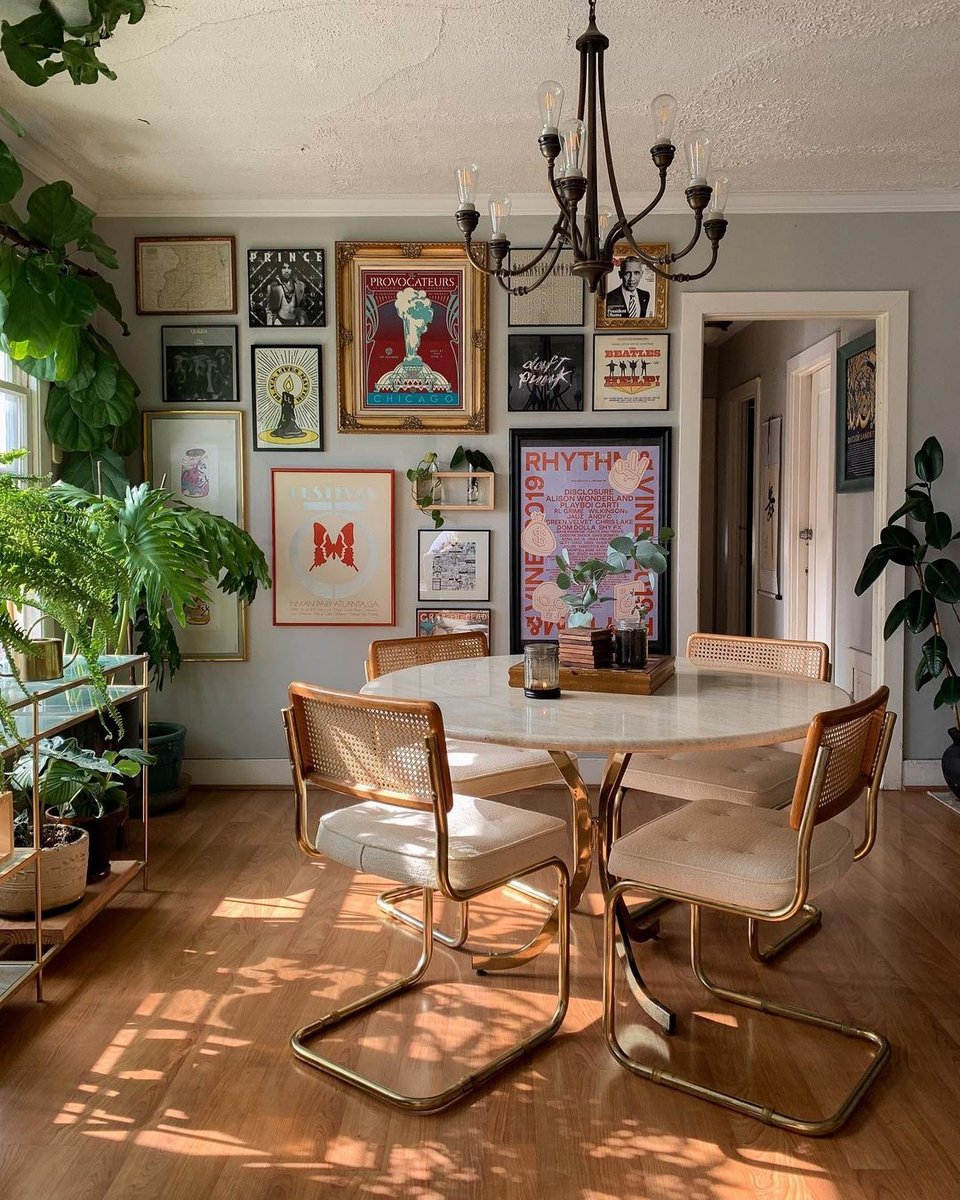 TheSill's tweet image. Would do anything to be having a coffee over at @highboyla's spot 🌿✨