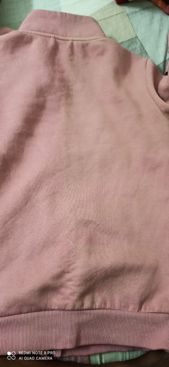 SDewaikar's tweet photo. @Flipkart @PUMA 
I order Puma product from flipkart,within a month its color is fading and quality is deteriorating.
Flipkart is selling duplicate puma product.
I need return amount against my order.
Here I am Sharing product pics and invoice copy for your reference. https://t.co/0C5I6UBOUg