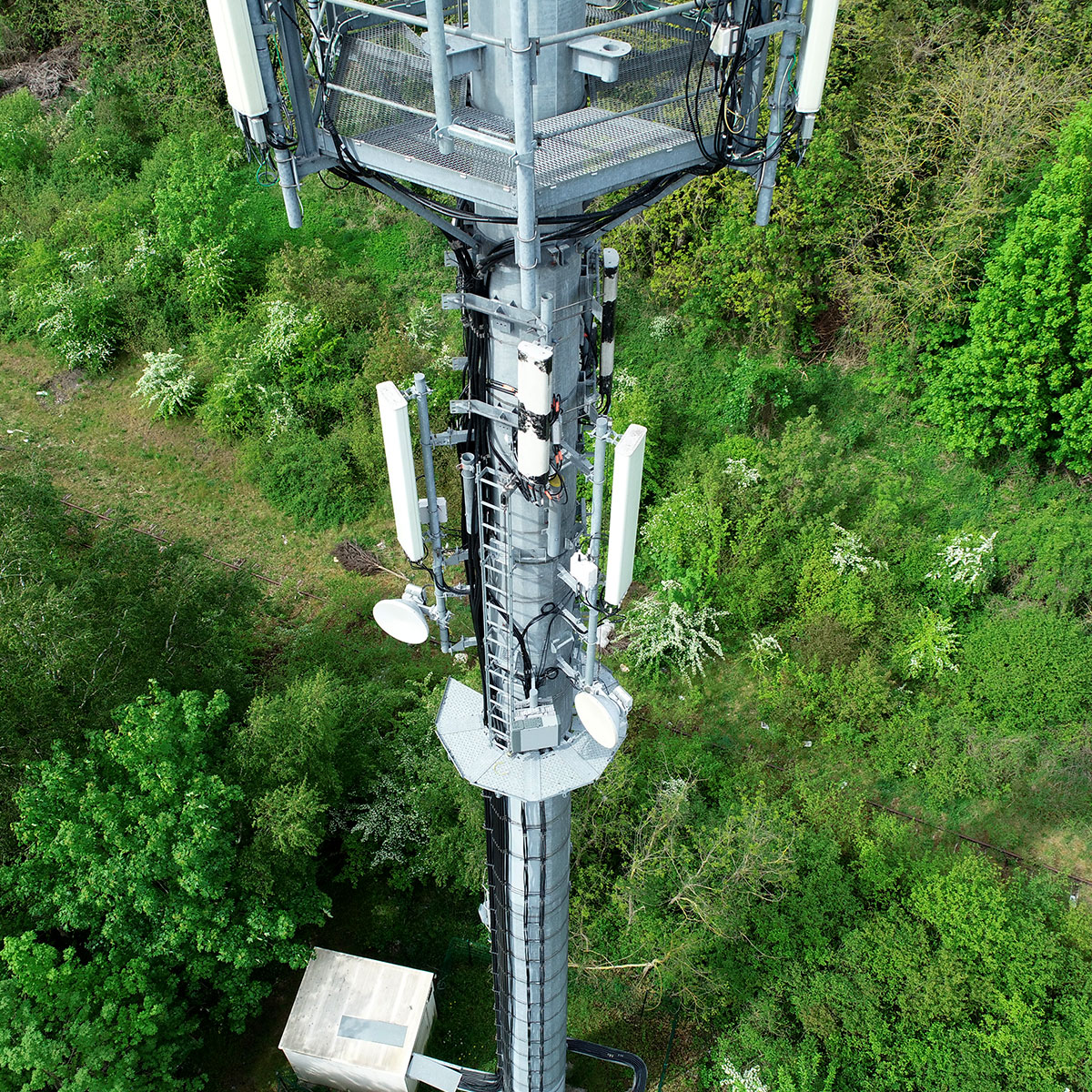 pix4d's tweet photo. Scalability is key! The future of #telecom inspections needs a solution that works on hundreds of towers AND saves time. IVADRONES found their solution for scaling: PIX4Dscan and PIX4Dinspect. Read more: https://t.co/uF4vwAk9dn https://t.co/XXdmGUYVb1