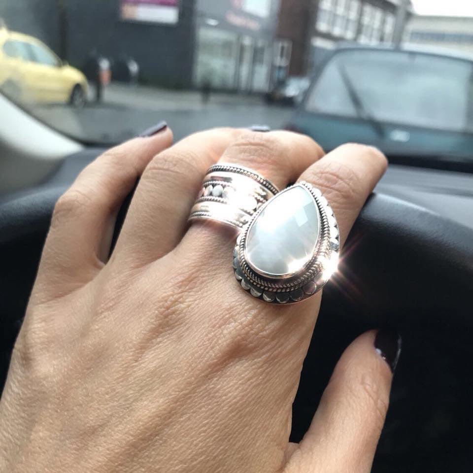 »»--❥--» SPECIAL PROMOTION ☾✧| LEAFS OF JOY RINGEN
Met Red Agate, Green Jade, Aqua Blue Chalcedony, Turquoise, Red Tiger Eye en Blue Tiger Eye en Amethyst- Shop nu deze items MET KORTING!
Van EURO 99,95 nu voor EURO 59,95
closetozen.com/nl/sale.html