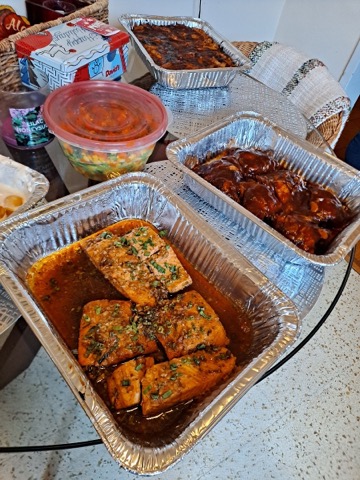 NYPD113Pct's tweet photo. Dinner on Blue kicks off their first of the year with Ms. Seeley. She has continued to be a great service to her church. Thank you Greater St. John's Baptist church for nominating her and thank you R.A.Y.N.E. for this delicious dinner! #DinnerOnBlue #R.A.Y.N.E. #YouareAppreciated https://t.co/3X0H7h0ict