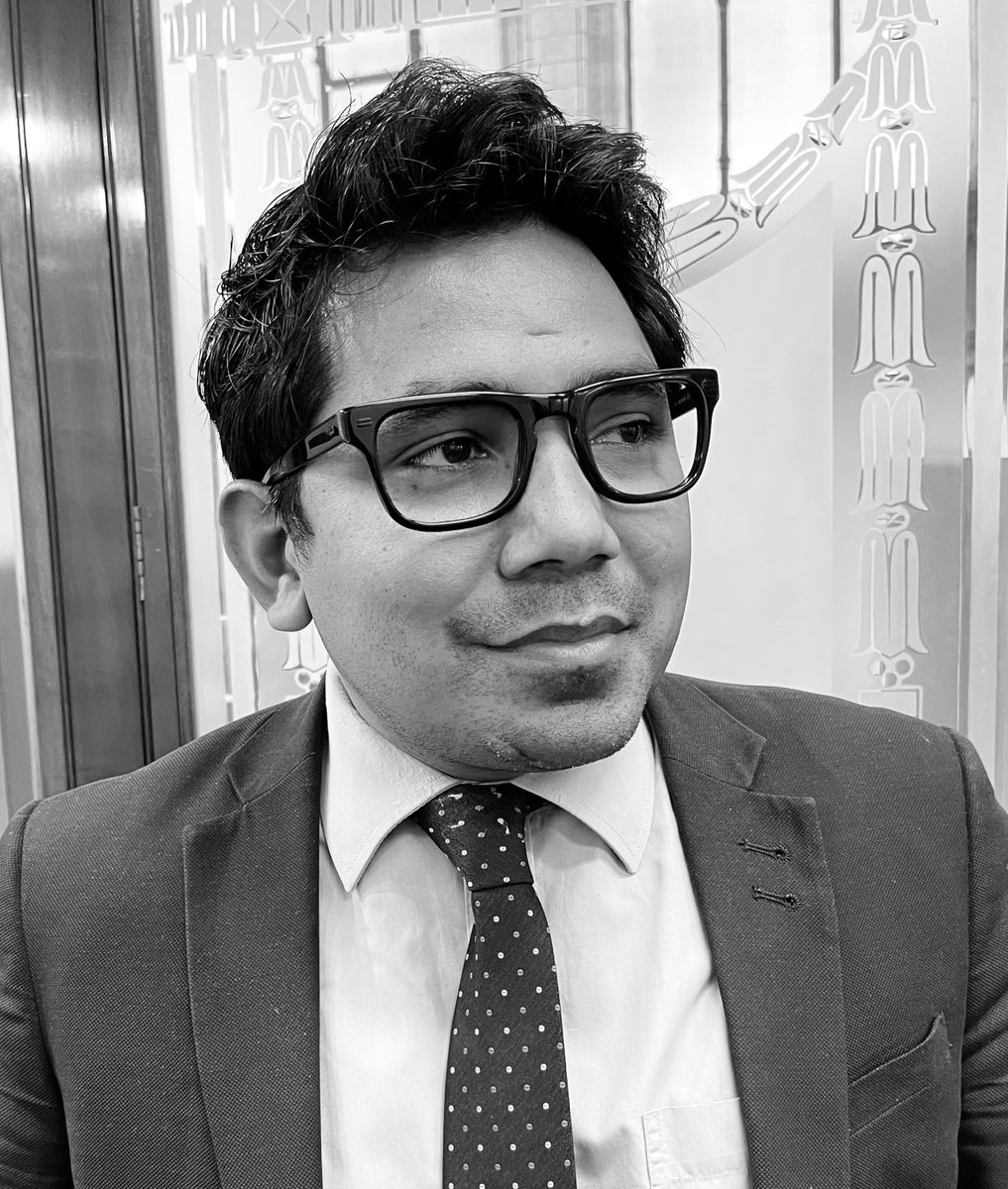 The MOSCOT Kavell.

Even in black &amp; white, this frame has a timeless look while still managing to look both classic &amp; modern at the same time.

#moscot #kavell #blackandwhite #noir #classic #modern #timeless #opticiansnottingham #pelhamstreet #framedbygrayandbull #eyewear #Monday