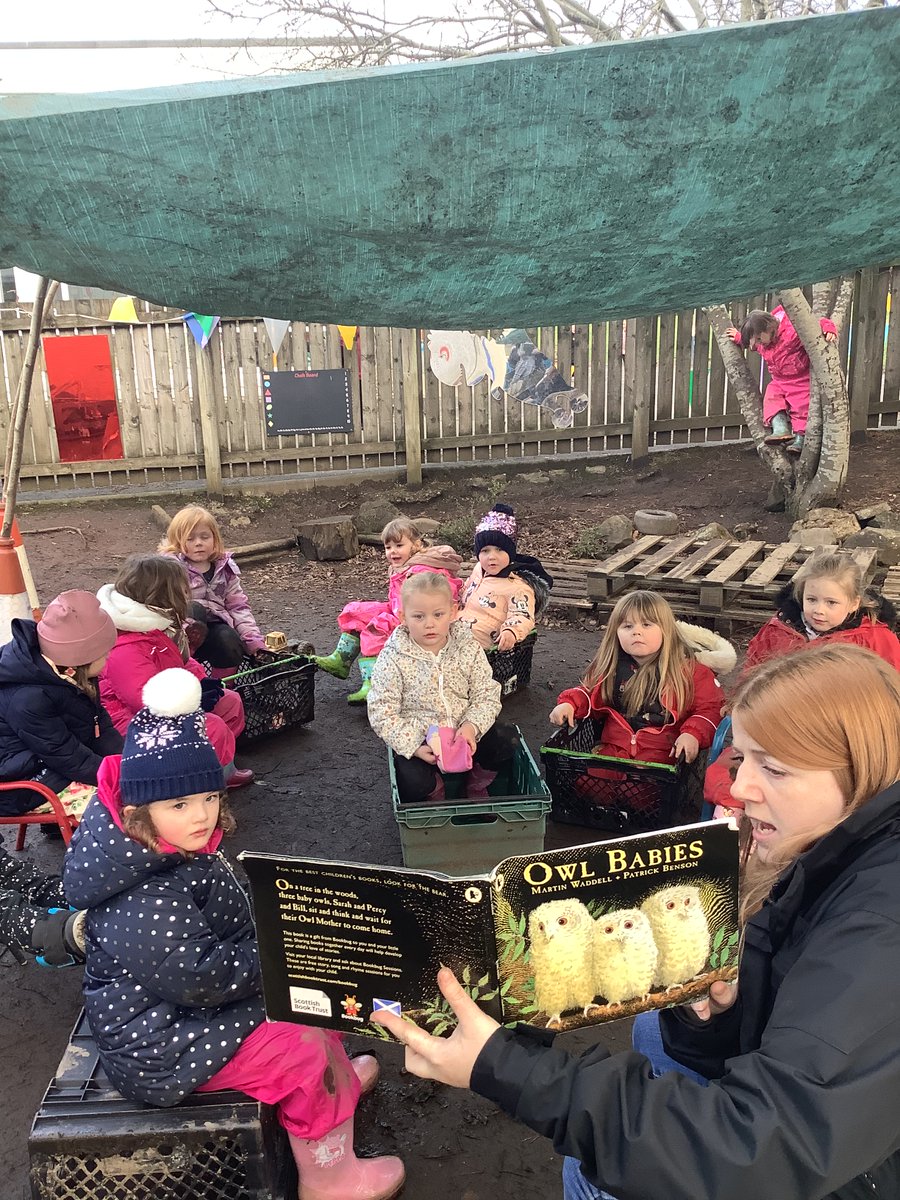 eastertounps's tweet photo. Today the PM group built a shelter in the nursery garden. We read stories and enjoyed singing under our new canopy. Fingers crossed the wind doesn’t blow it away 🤞 #outdoorlearning #mudisfun https://t.co/i8rDnZBAVk
