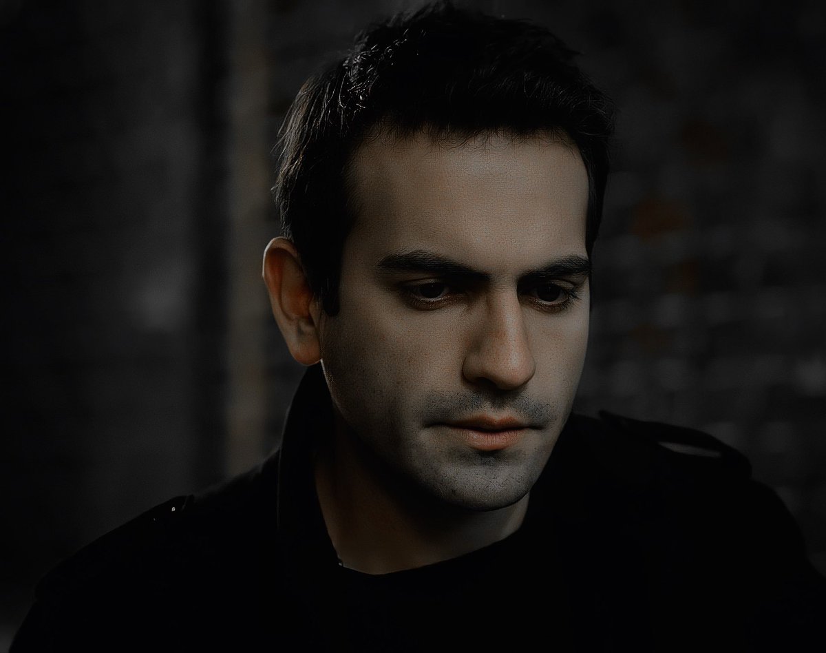 iim8u's tweet photo. 🖤
「#BuğraGülsoy 」 https://t.co/a4fBeGIbLJ