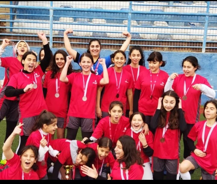 Şehit Vedat Barceğci Ortaokulu kız futbol takımı İstanbul üçüncüsü olarak, Türkiye finallerine katılmaya hak kazandı. Tebrik ediyoruz 👏🏻 
<a href="/tcmeb/">Millî Eğitim Bakanlığı</a> <a href="/memleventyazici/">Levent Yazıcı</a> <a href="/necatitekbas/">Necati TEKBAŞ</a> <a href="/istanbulilmem/">İstanbul İl Millî Eğitim Müdürlüğü</a> <a href="/SehitVedat/">Sultangazi Şehit Vedat Barceğci Ortaokulu</a>