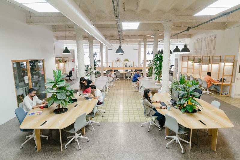 Barcelona_Life's tweet photo. What are your goals for 2022? Here are 13 great coworking spaces in Barcelona where you can achieve them! (with selected discounts!). 

https://t.co/LvNCdM0gn5 https://t.co/YPffj1krSr